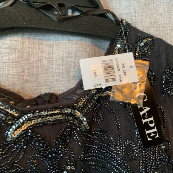 NWT Xscape gray, short sleeve.chiffon long formal. Mother of the bride. 14W  16W - Picture 10 of 10